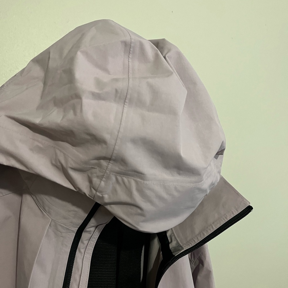 Adidas Women's Myshelter Rain.rdy Parka size medium Waterproof Retail for $300 - Picture 5 of 6